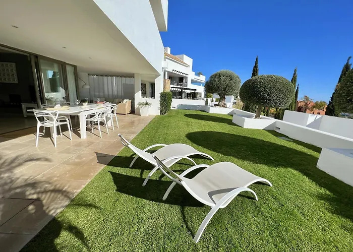 28 - A Flamingos, Benahavis *