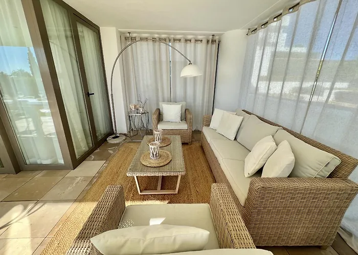 28 - A Flamingos, Benahavis