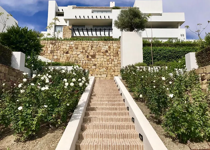 28 - A Flamingos, Benahavis Apartment Estepona