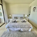 28 - A Flamingos, Benahavis Apartment Estepona
