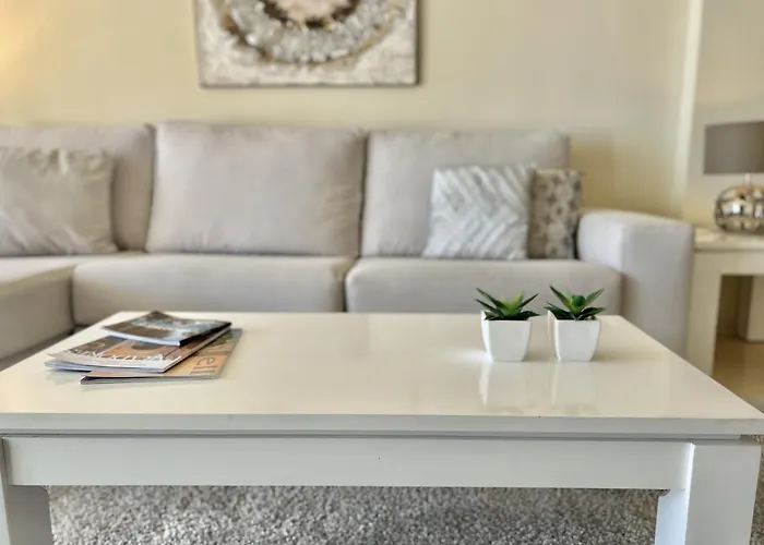 28 - A Flamingos, Benahavis