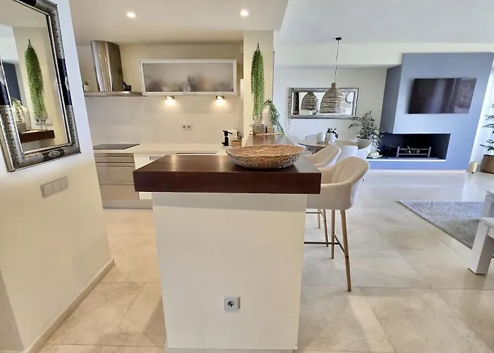 28 - A Flamingos, Benahavis *